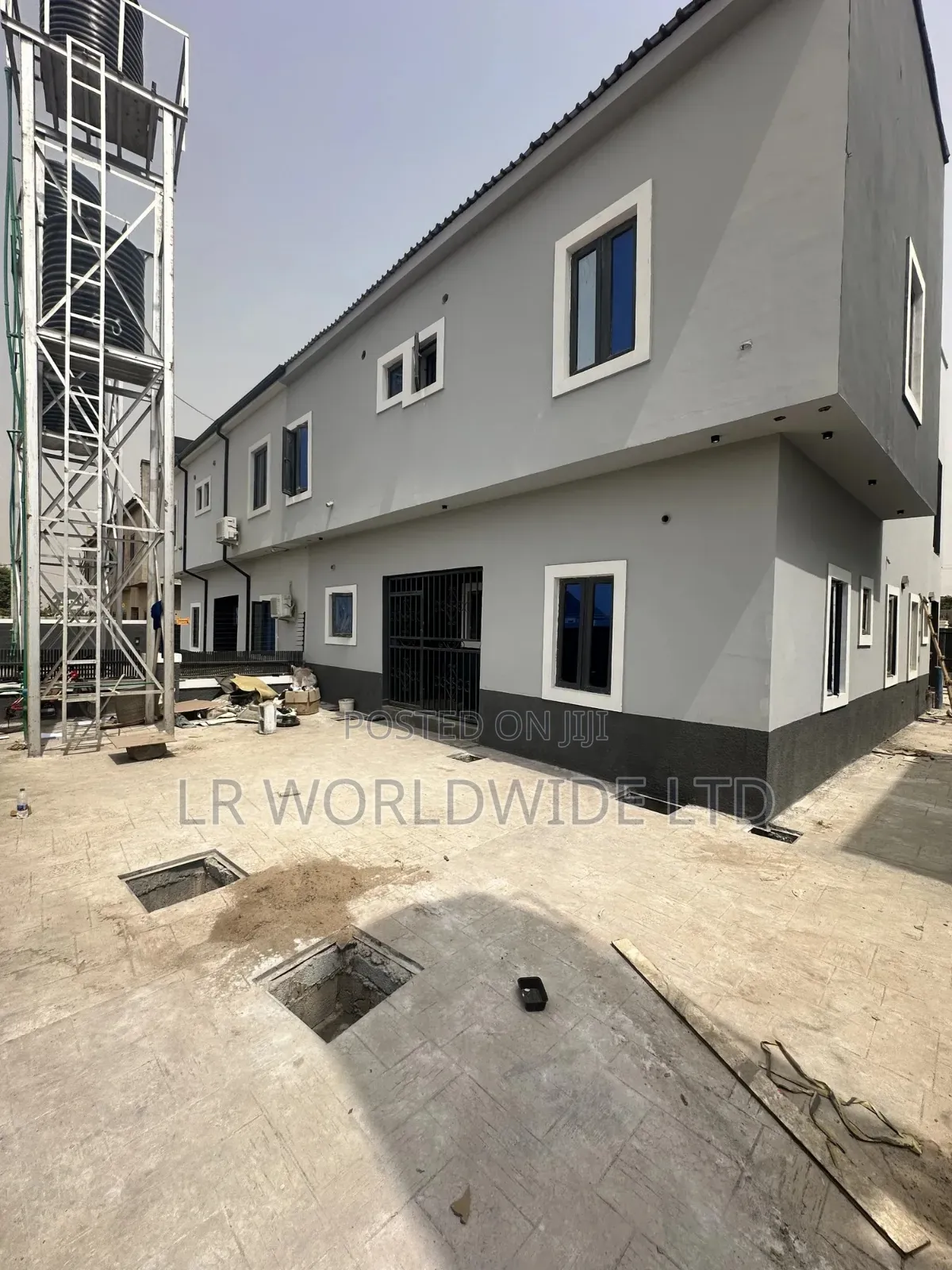 5bdrm Duplex in Lugbe District for sale in Lugbe District