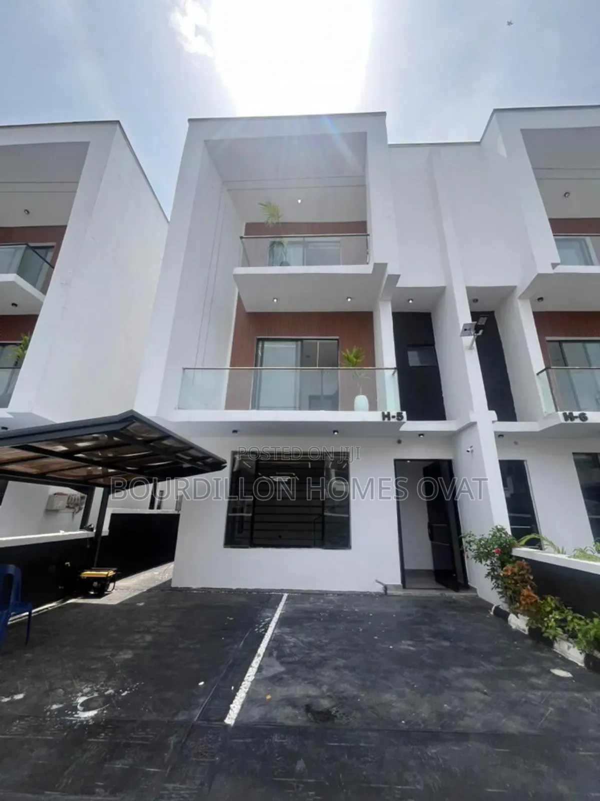 4bdrm Duplex in Orchid Road, Lekki for sale in Lekki