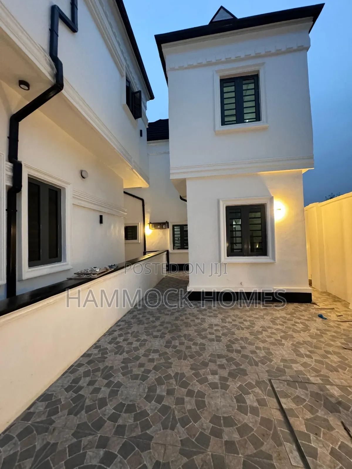 3bdrm Duplex in Kolapo Ishola Gra, Akobo for rent in Akobo