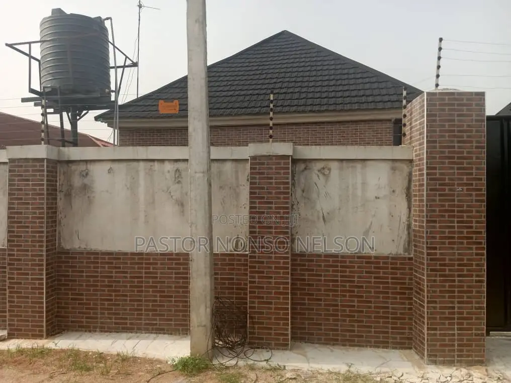 4bdrm Bungalow in World Bank Housing, Owerri for sale in Owerri
