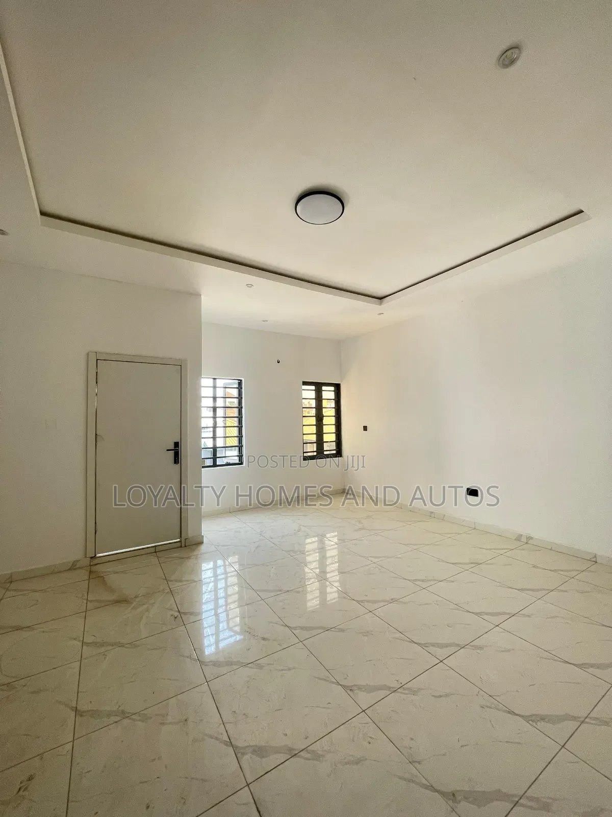 4bdrm Duplex in Omole Phase 1 for sale in Omole Phase 1