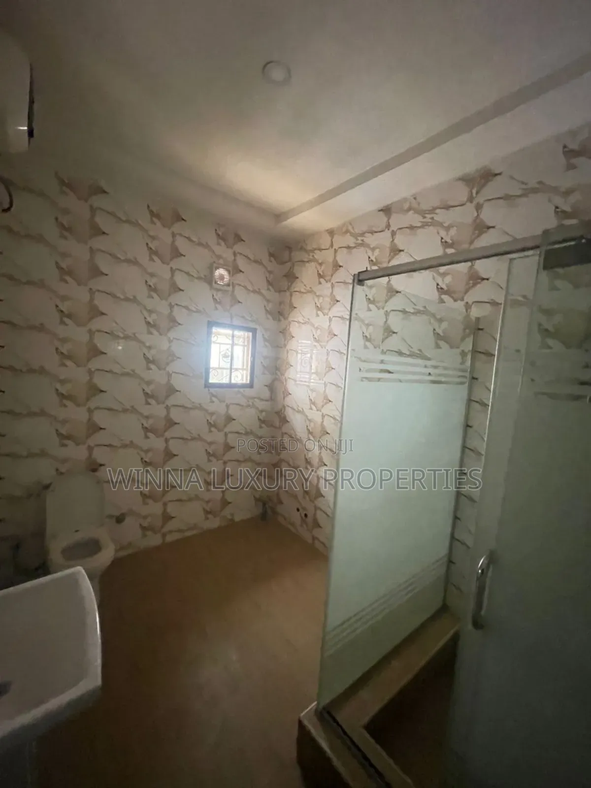 4bdrm Duplex in Biltmore, Lugbe District for rent in Lugbe District