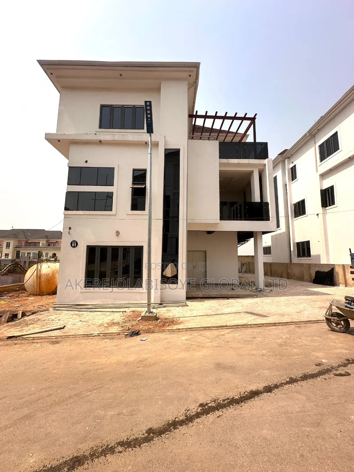 5bdrm Duplex in Guzape, Abuja for sale in Guzape District