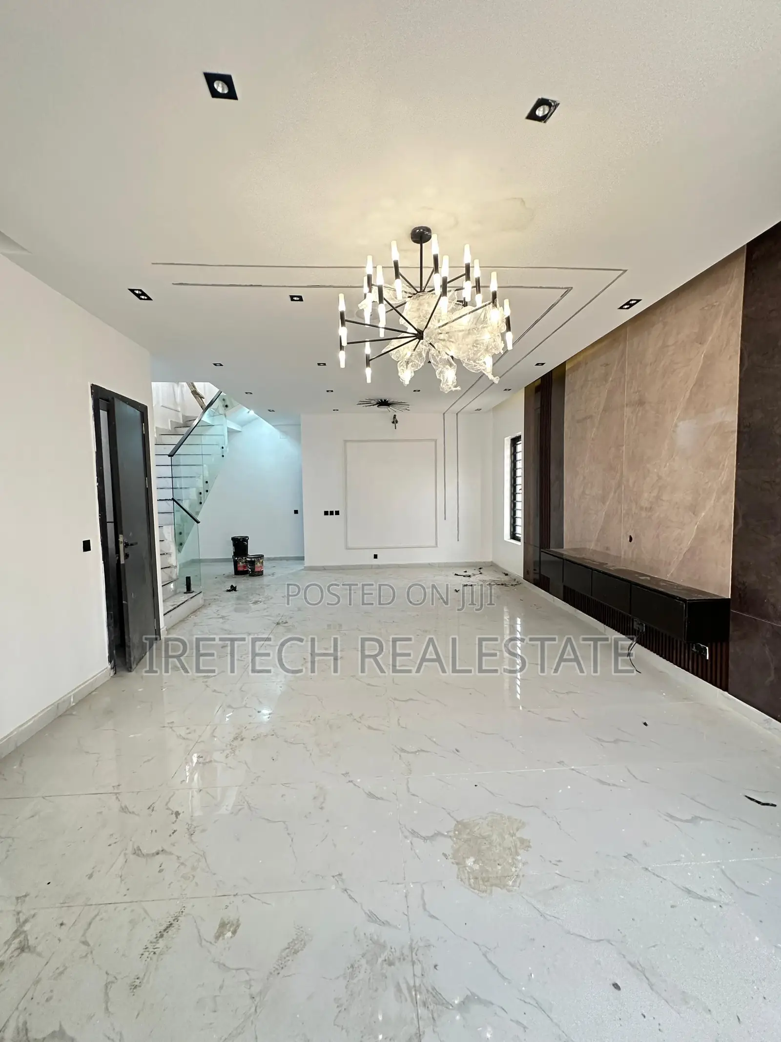 5bdrm Duplex in Ikota Lekki County for sale in Ikota