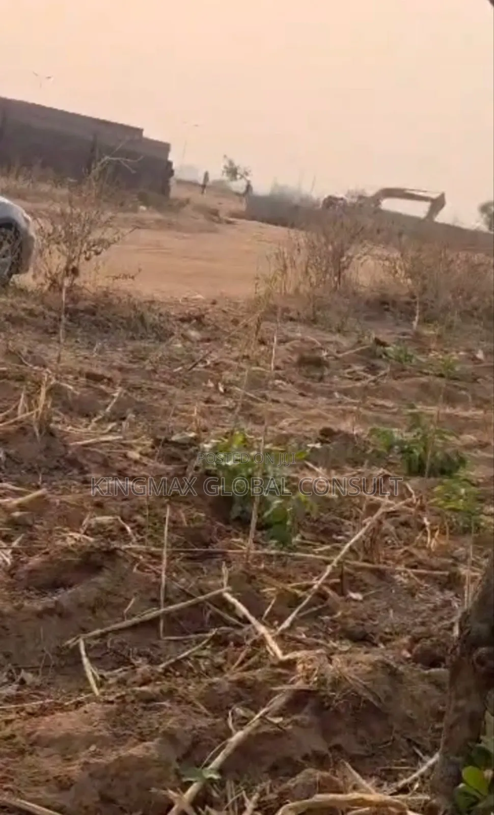 Dape Residential Plot for Distress Sale*: Size 856sqm in Life Camp