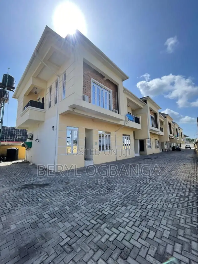 4bdrm Duplex in Lekki Phase 2 for rent in Lekki Phase 2