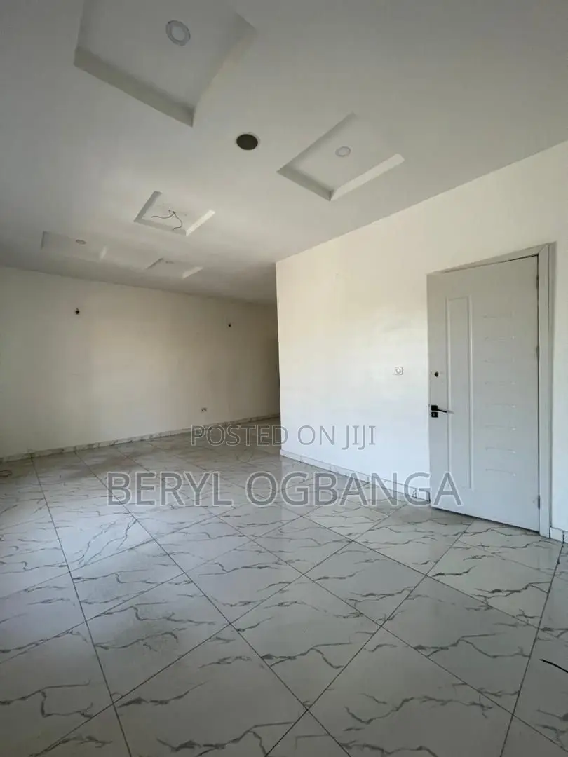 4bdrm Duplex in Lekki Phase 2 for rent in Lekki Phase 2