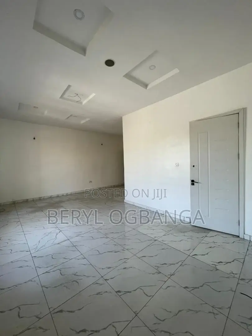 4bdrm Duplex in Lekki Phase 2 for rent in Lekki Phase 2