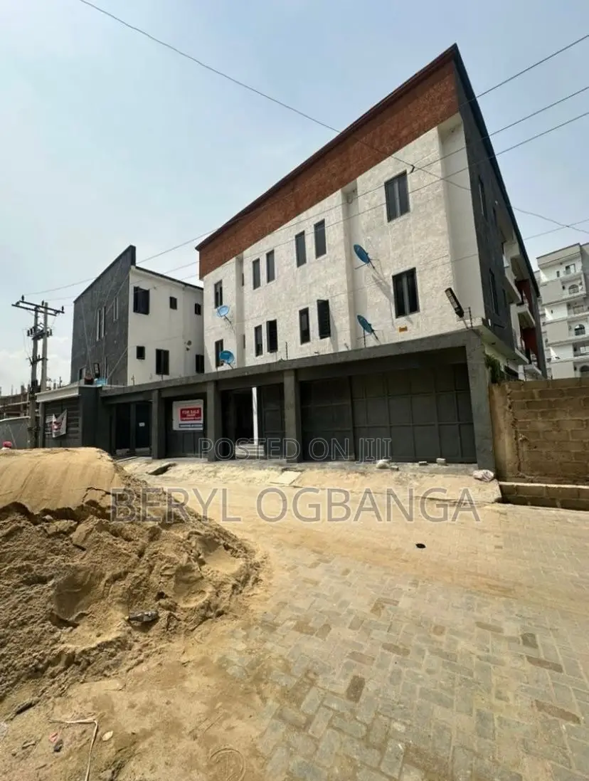 2bdrm Apartment in Lekki Phase 1 for rent in Lekki Phase 1
