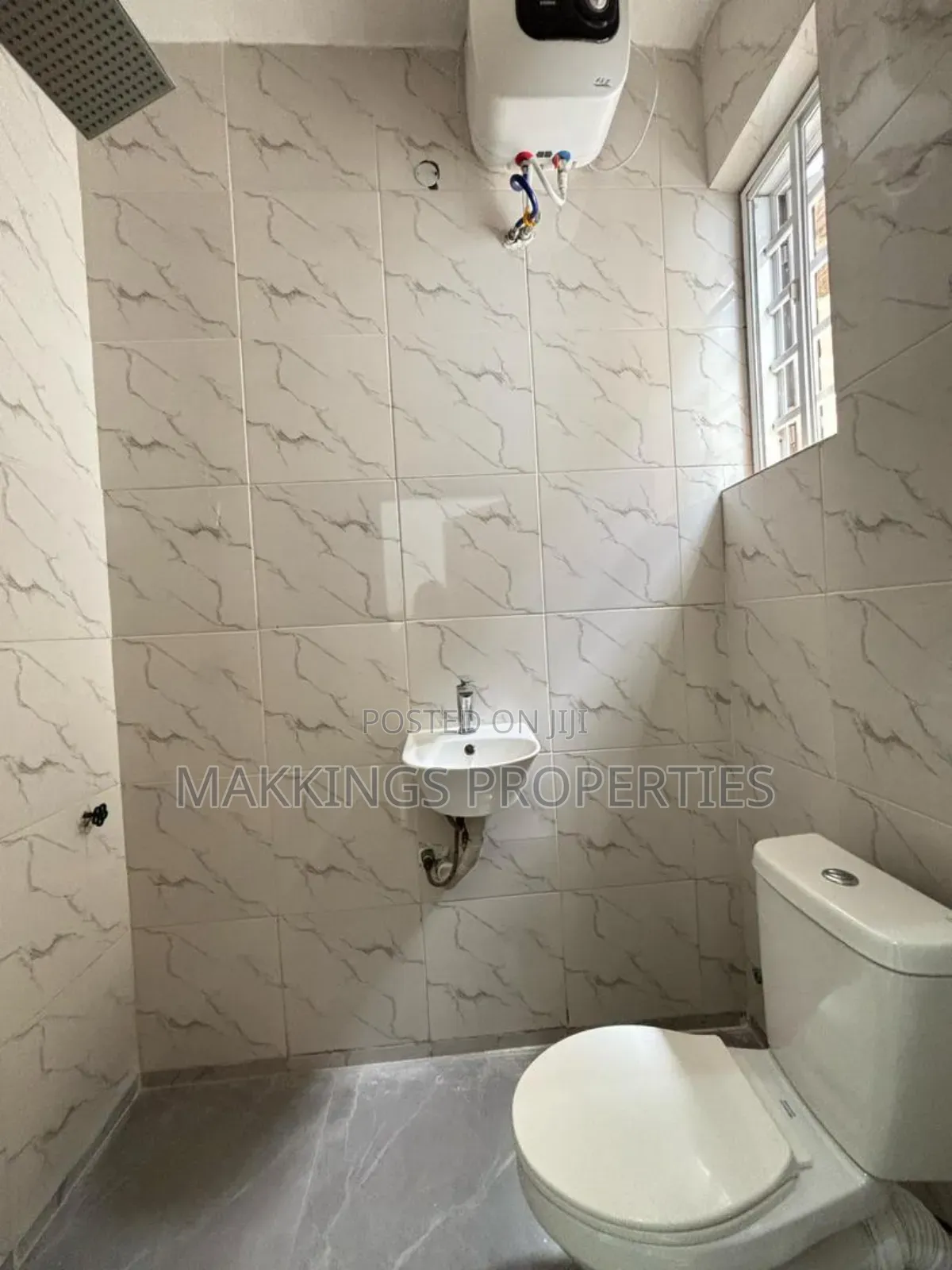 3bdrm Duplex in Chevron for sale in Chevron