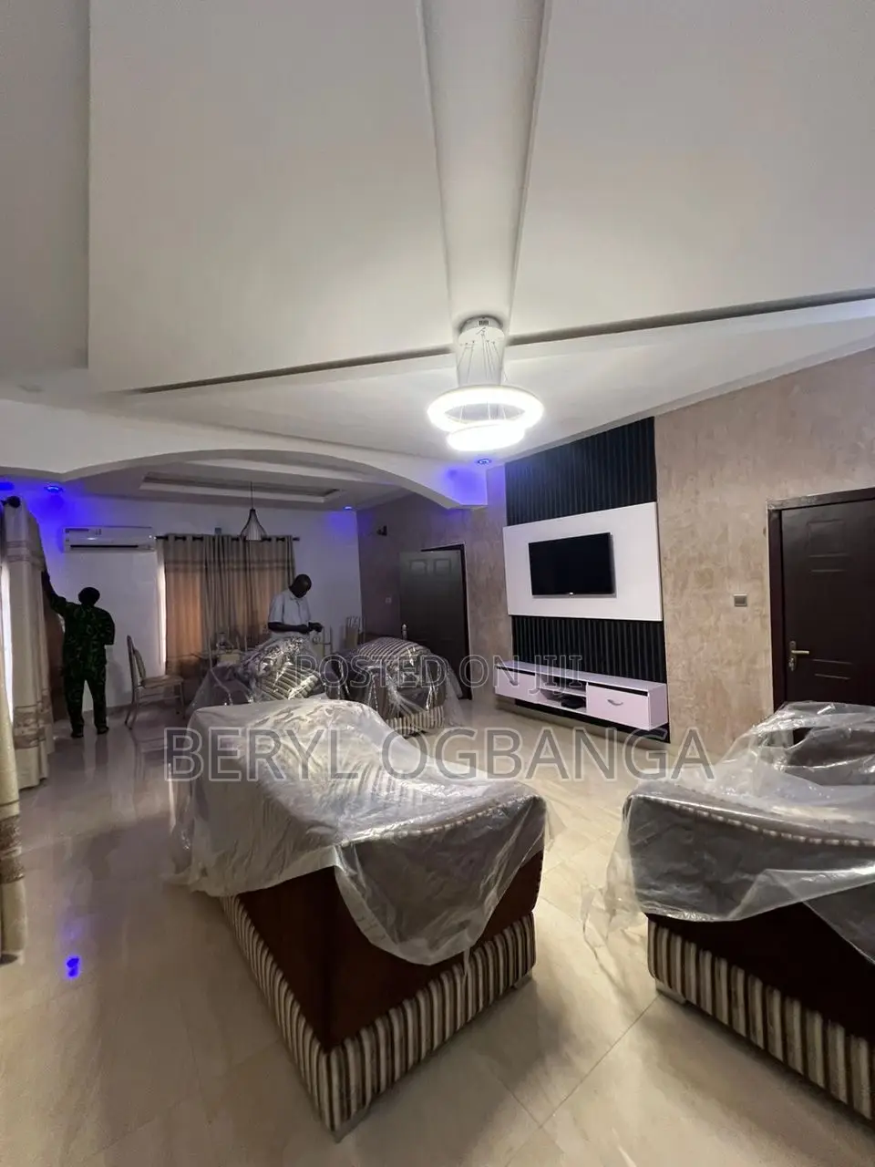 Furnished 4bdrm Duplex in Lekki Phase 2 for rent in Lekki Phase 2
