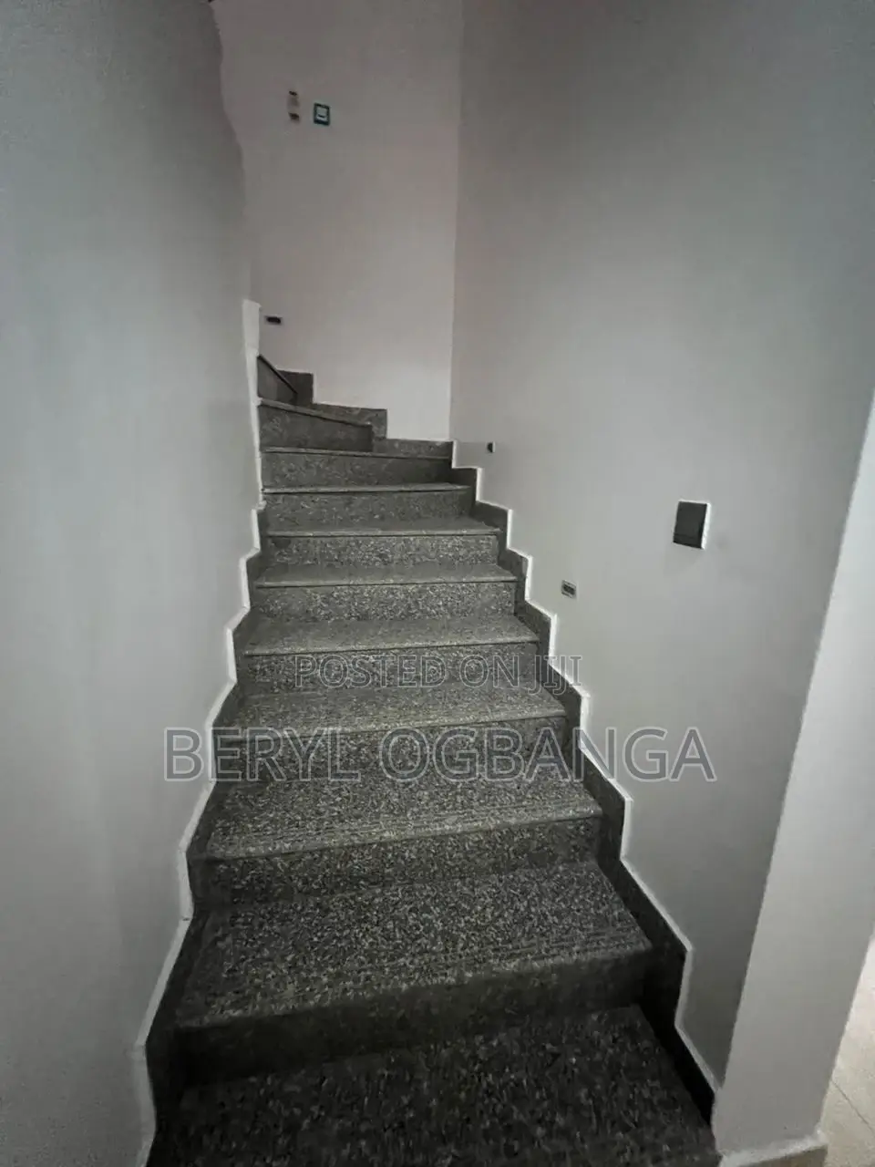 Furnished 4bdrm Duplex in Lekki Phase 2 for rent in Lekki Phase 2