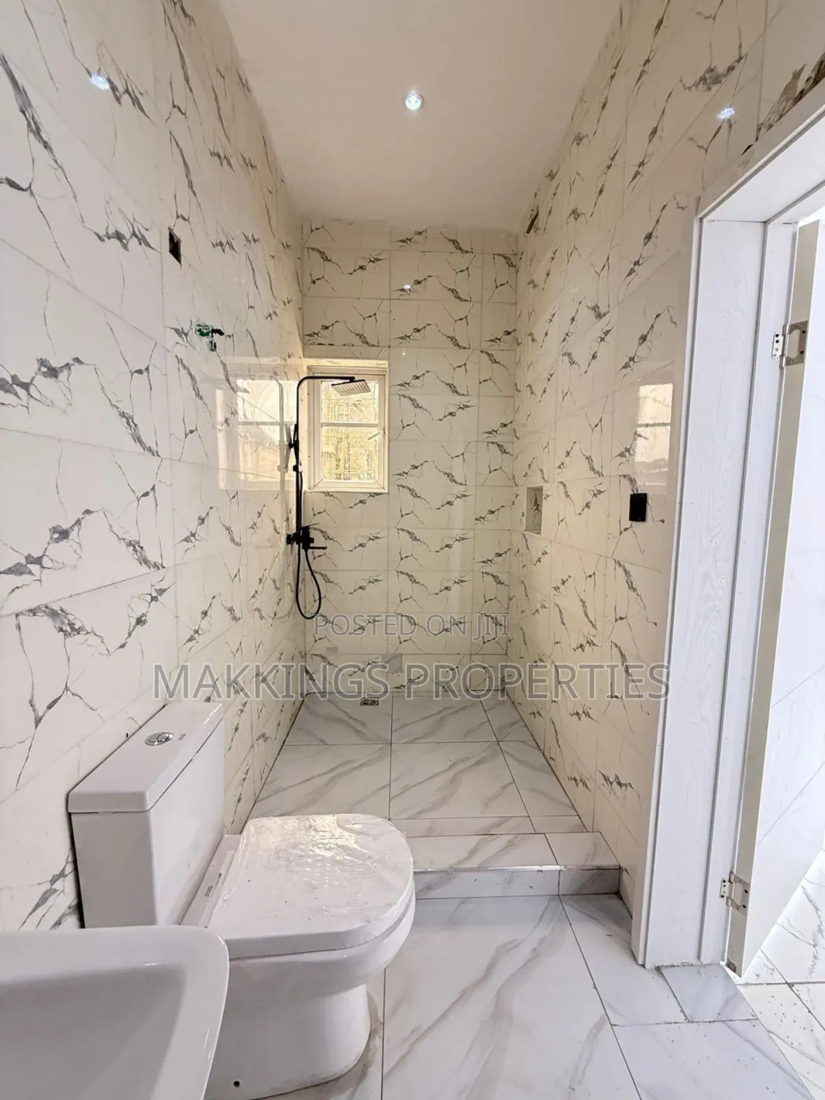 3bdrm Apartment in Sangotedo for sale in Sangotedo