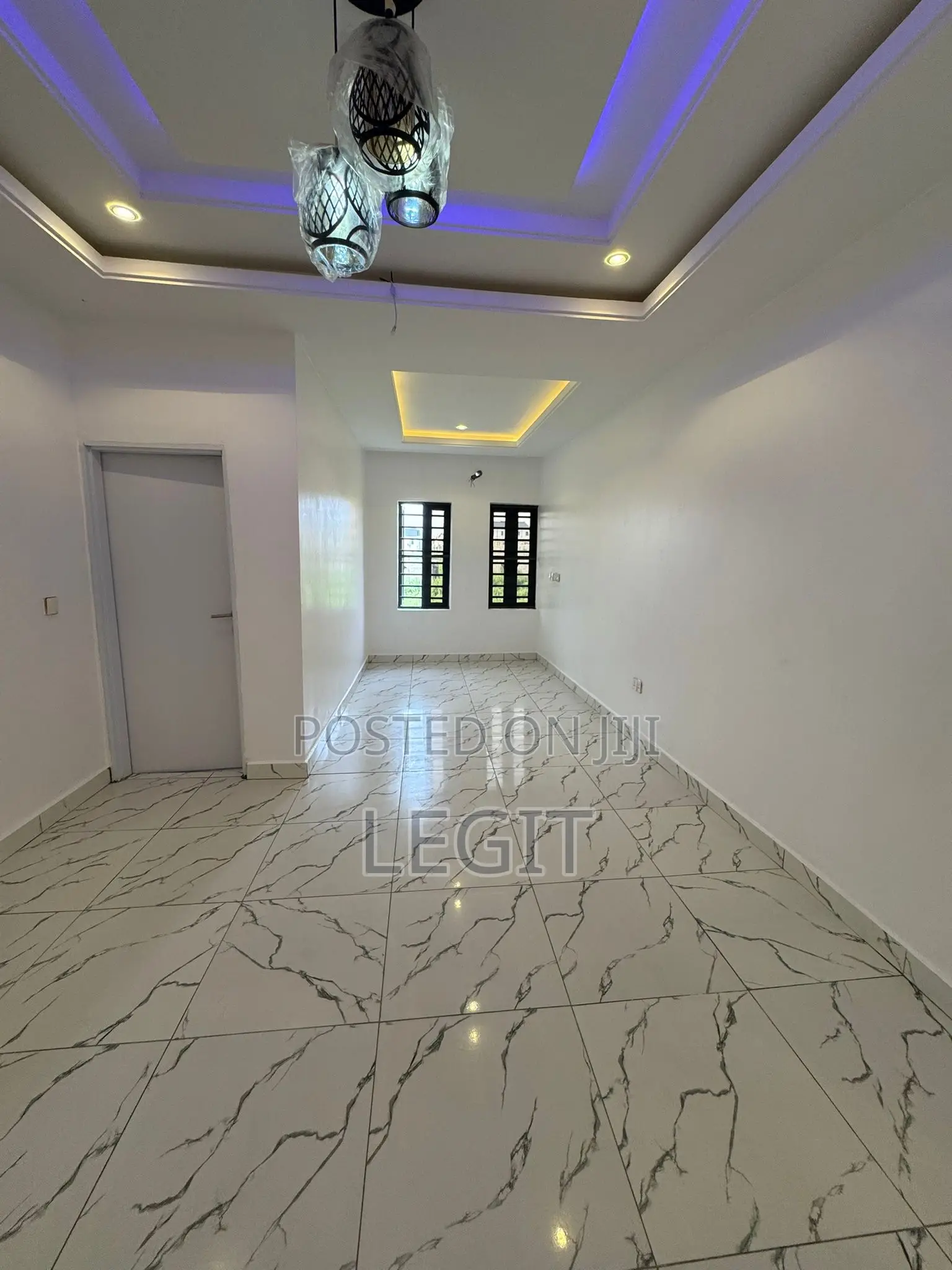 4bdrm Duplex in Lugbe District for sale in Lugbe District