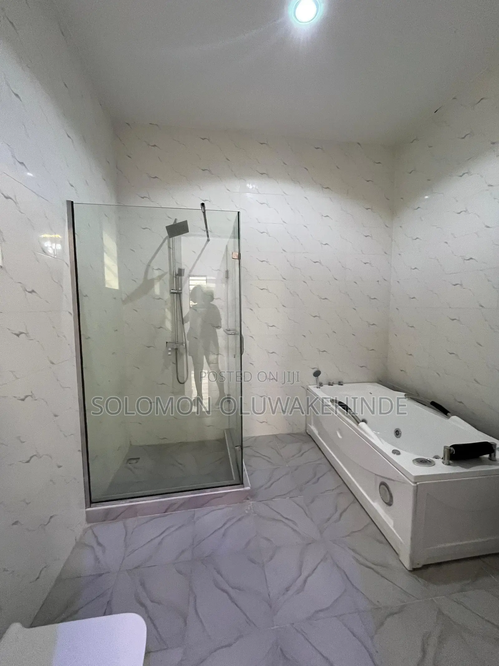 4bdrm Duplex in Lekky County, Ikota for sale in Ikota