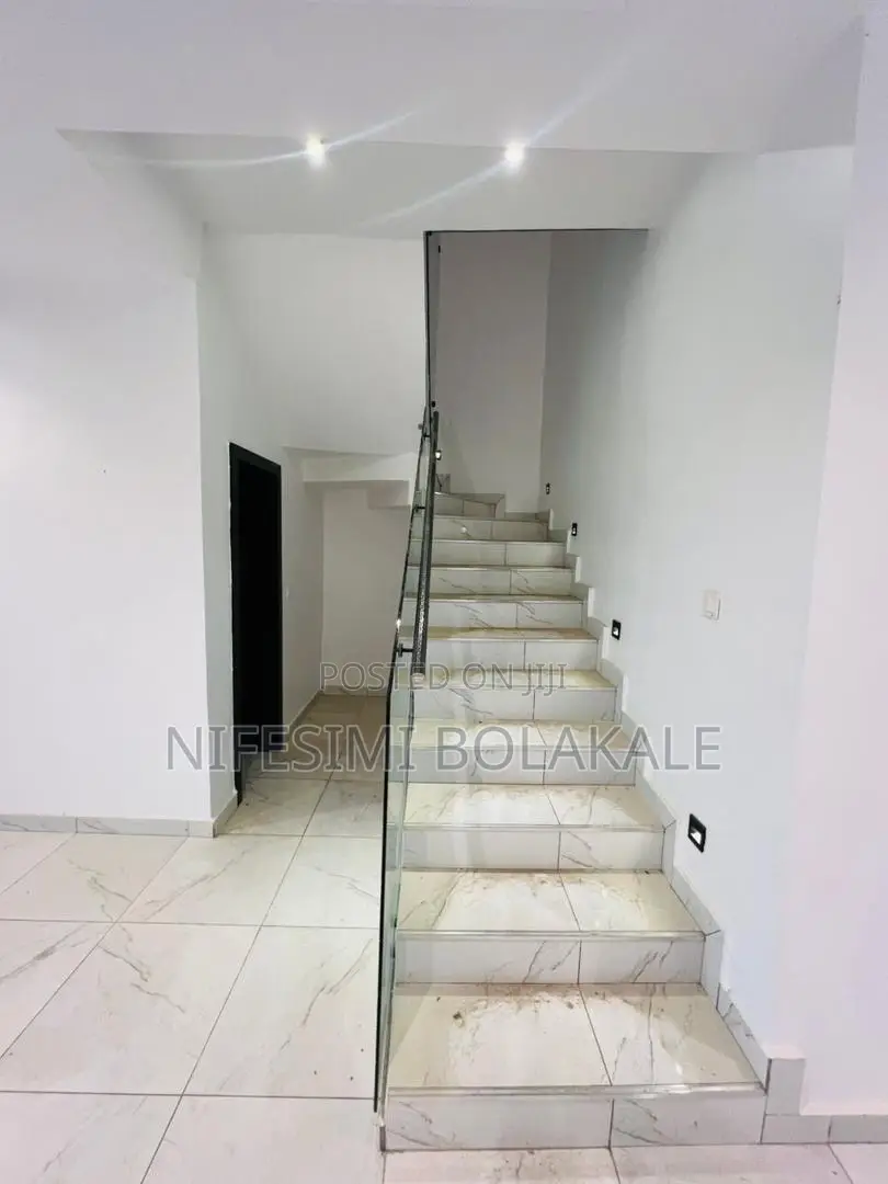 3bdrm Duplex in Carlton Gate Estate, for sale in Akobo
