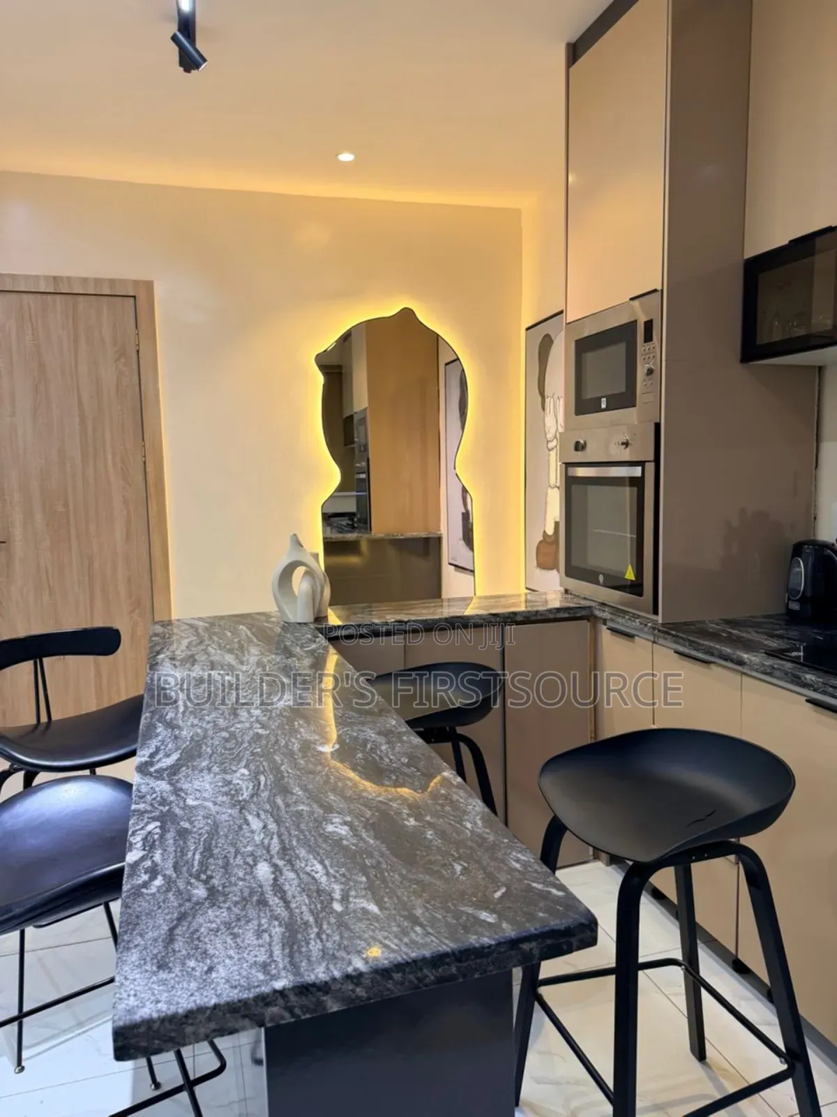 2bedroom Apartment
 in Chevron,Bera Estate With Ps5 in Chevron