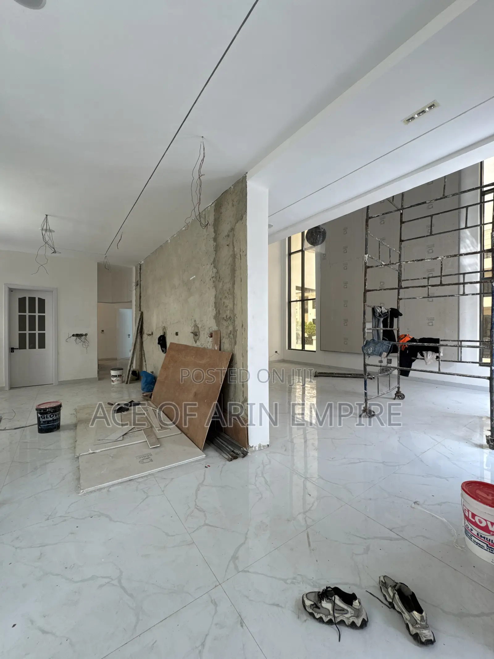 6bdrm Duplex in Osapa London for sale in Osapa london