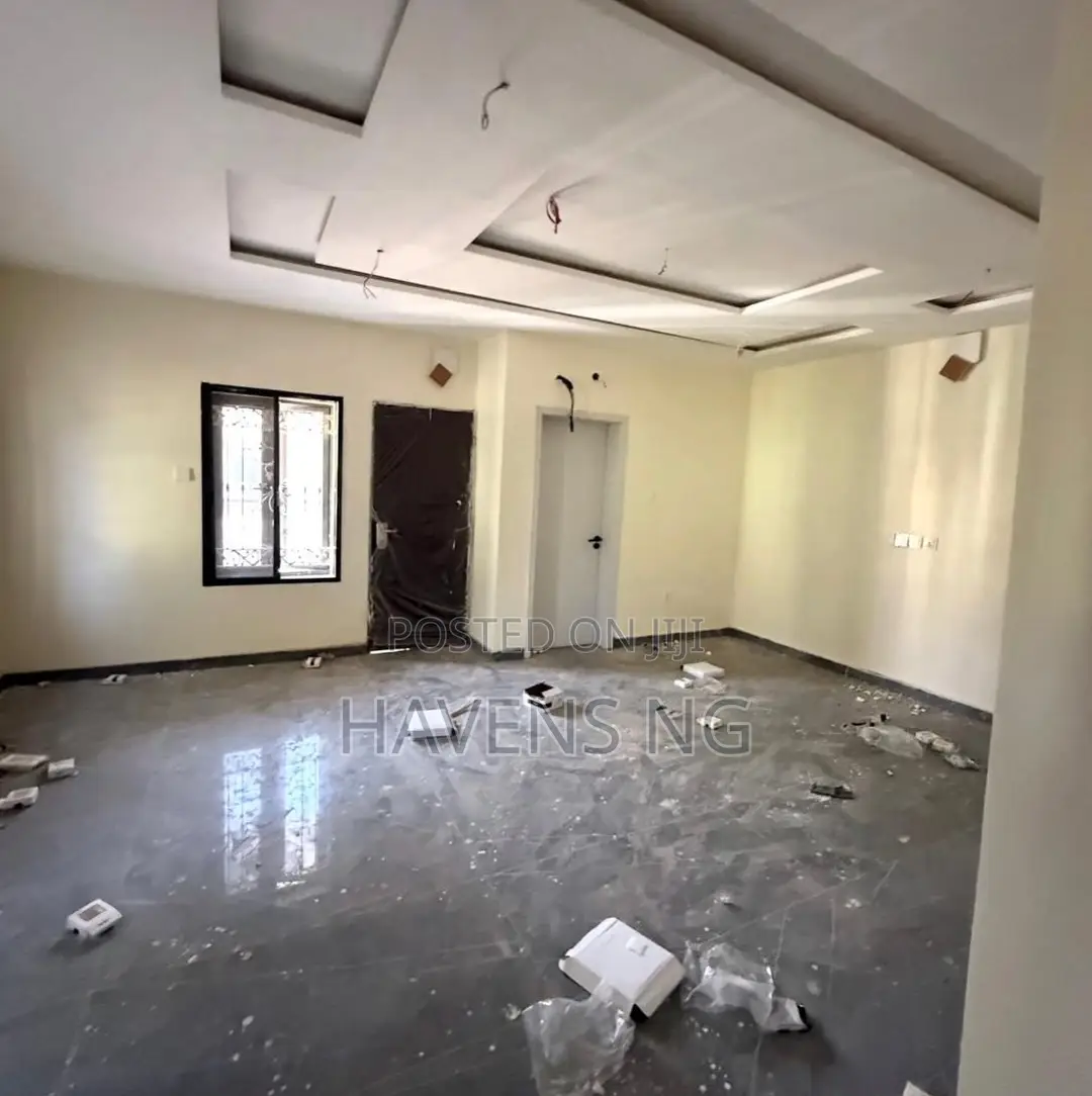 4bdrm Duplex in Zone 2 / Wuse for sale in Zone 2 / Wuse