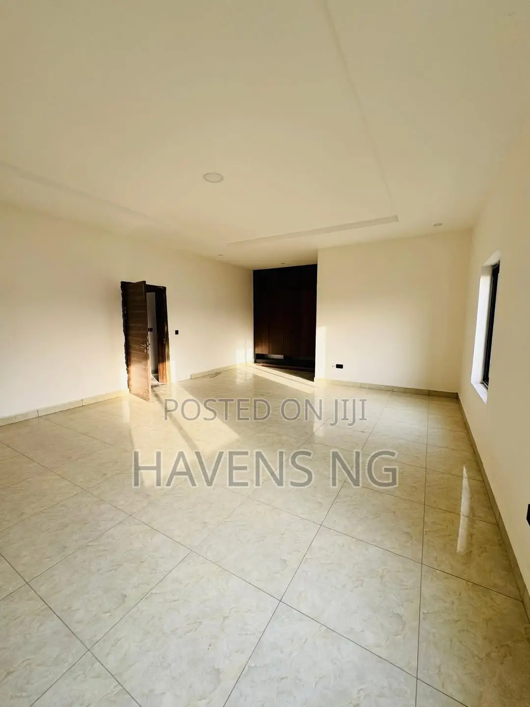 5bdrm Duplex in Mabushi for sale in Mabushi