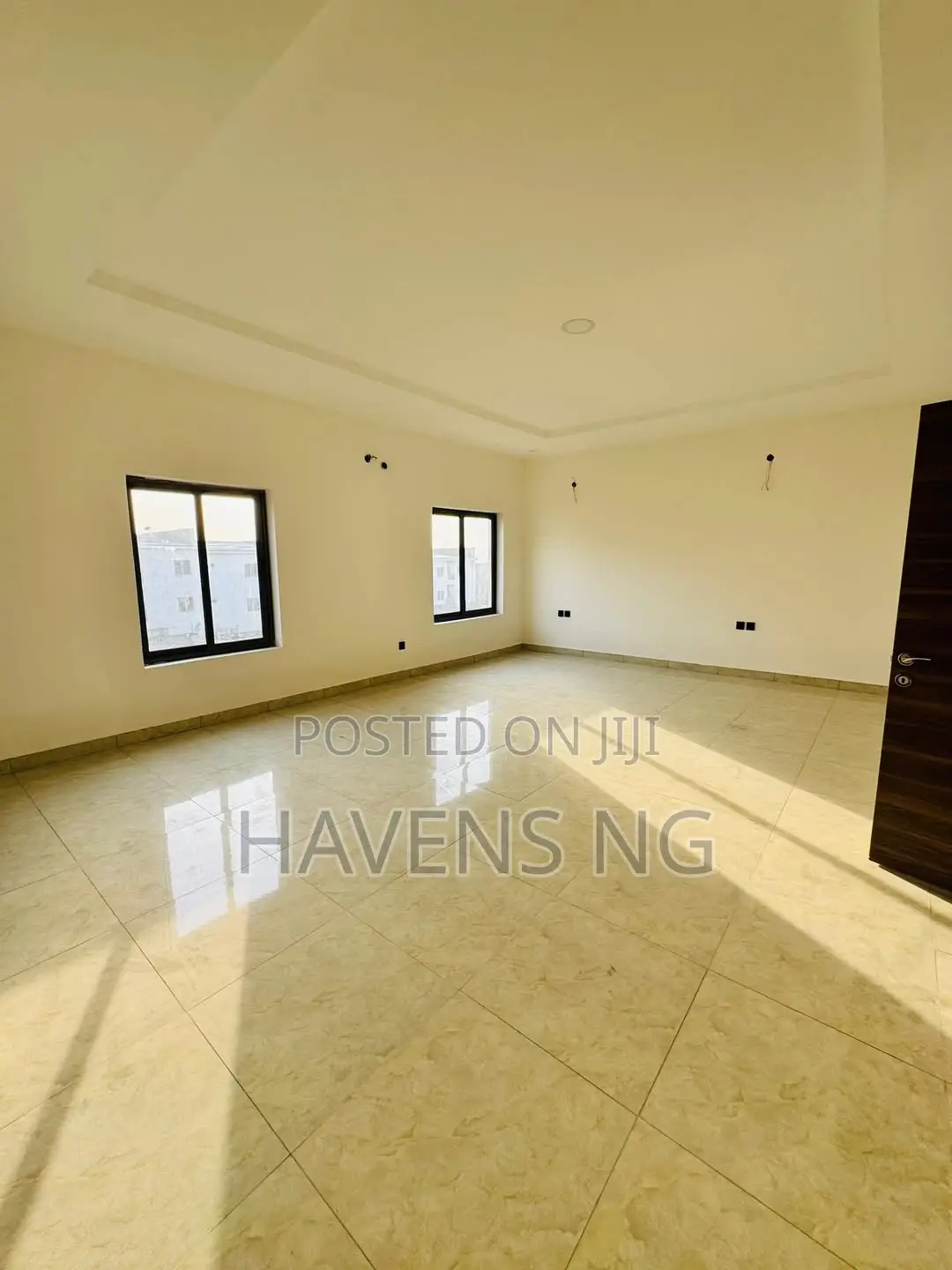 5bdrm Duplex in Mabushi for sale in Mabushi