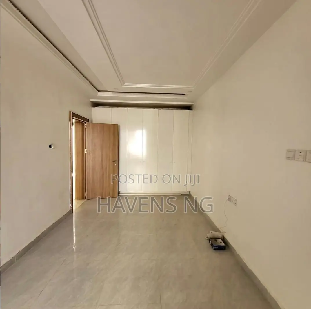 4bdrm Duplex in Apo Resettlement for sale in Apo Resettlement