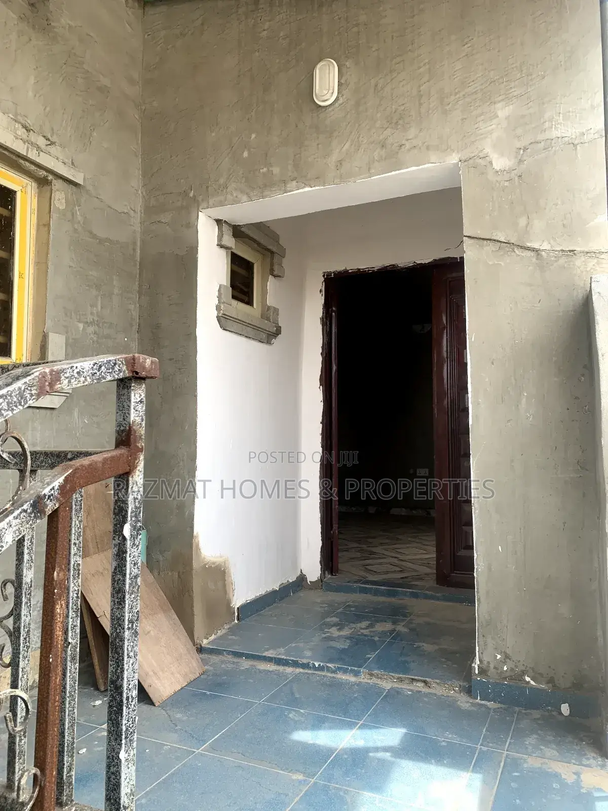 2bdrm Block of Flats in Okota for rent in Okota