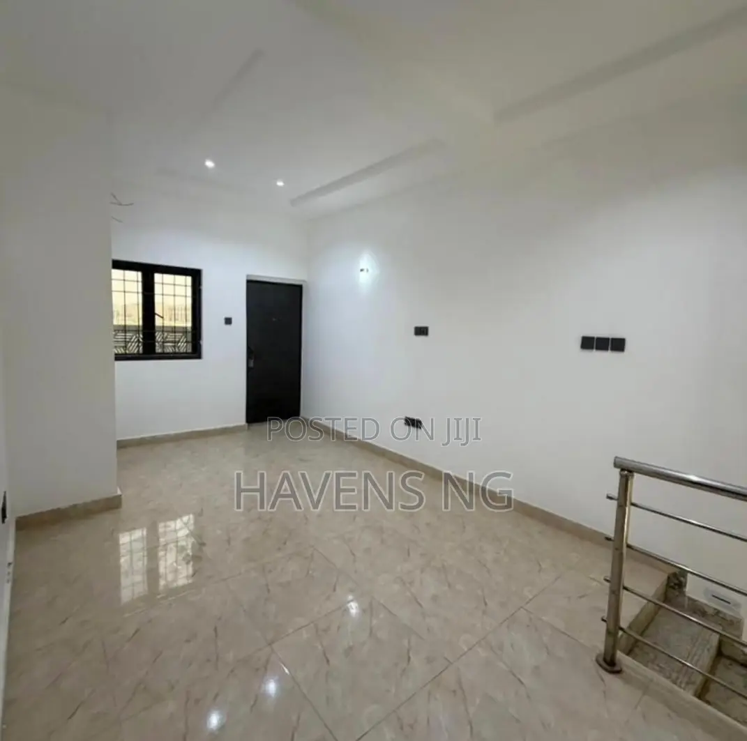 4bdrm Duplex in Jahi for sale in Jahi