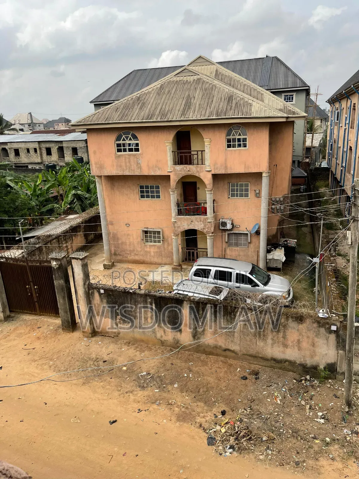 3bdrm Block of Flats in Summit, Osisioma Ngwa for sale in Osisioma Ngwa