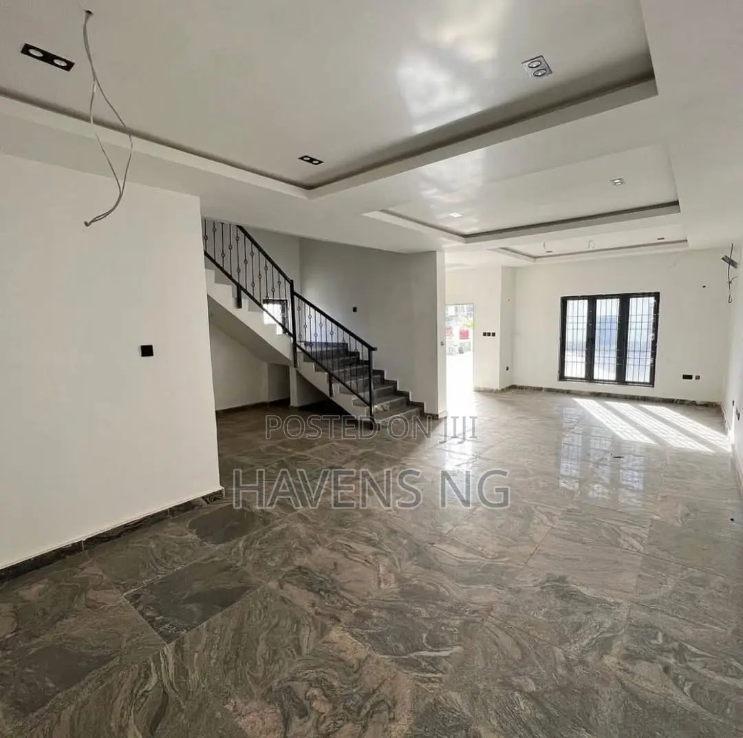 4bdrm Duplex in Kado for sale in Kado