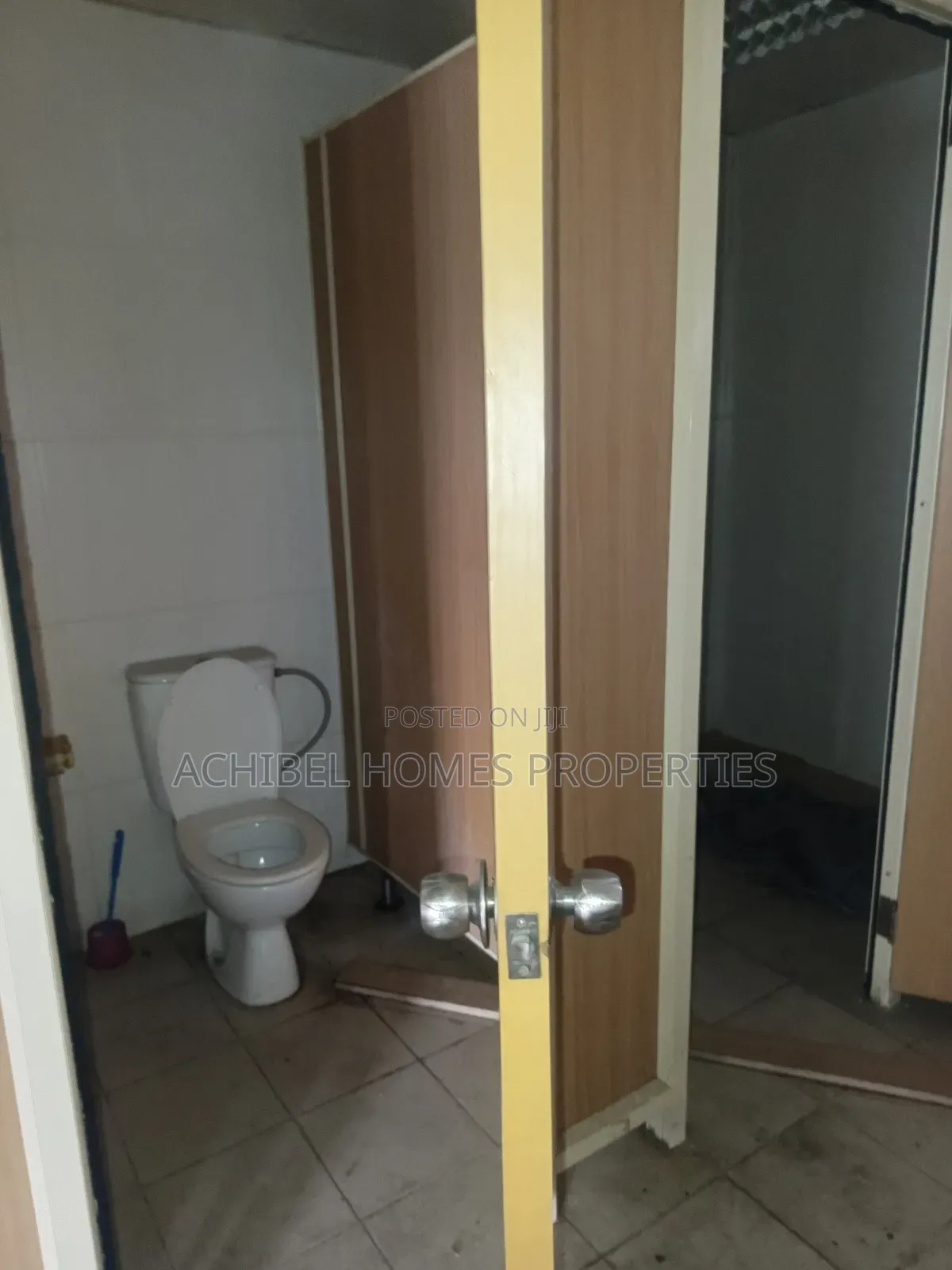 A 468 Square Meter Open Office Space in Victoria Island, Lagos. in Victoria Island