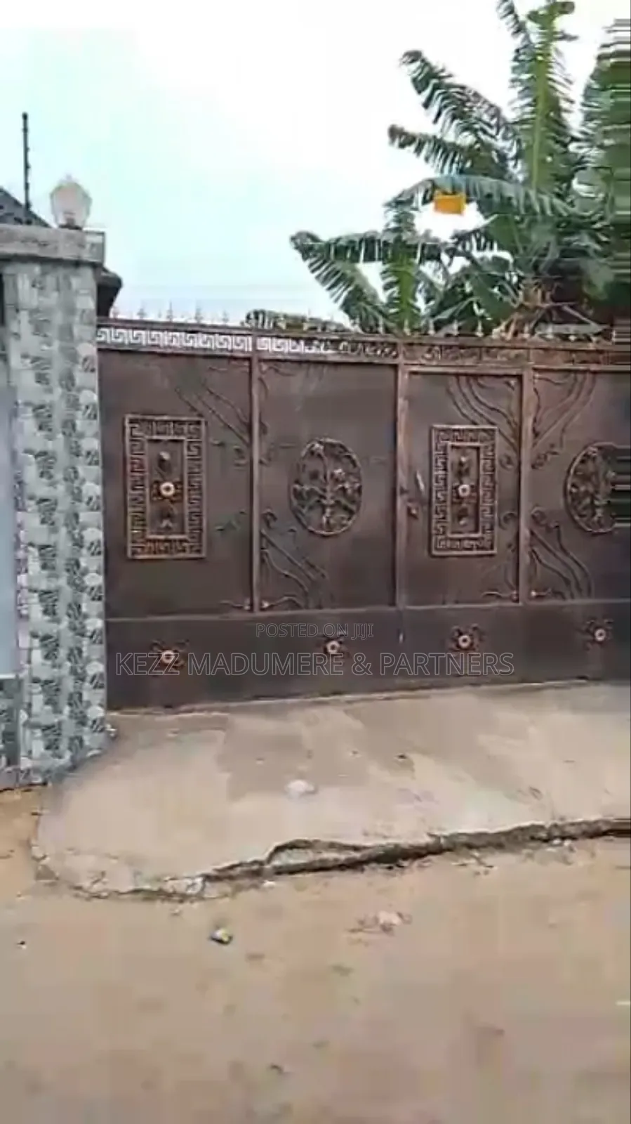 5bdrm Block of Flats in Off Apu Road for sale in Rukpokwu