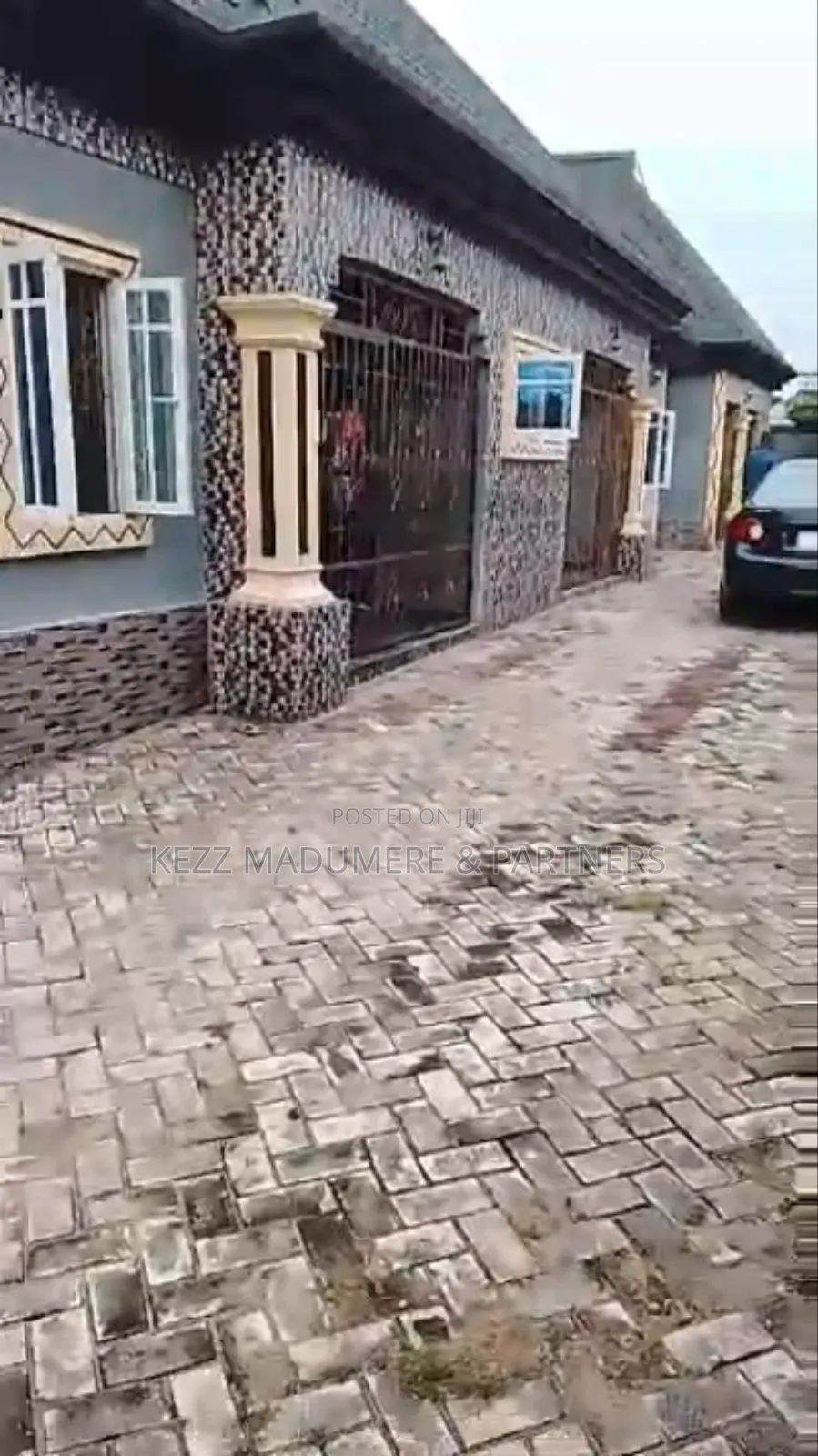 5bdrm Block of Flats in Off Apu Road for sale in Rukpokwu