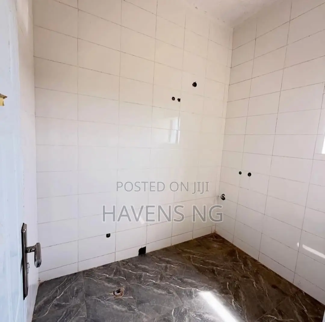 3bdrm Apartment in Life Camp for sale in Life Camp