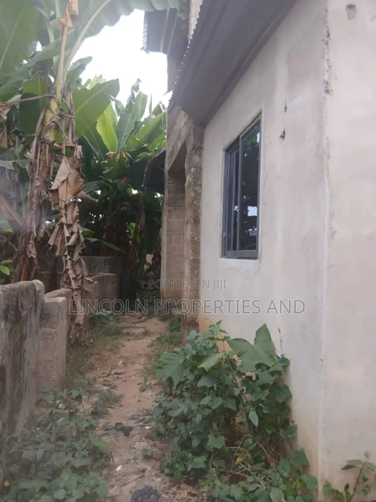 2bdrm Block of Flats in Abak Road, Uyo for sale in Uyo