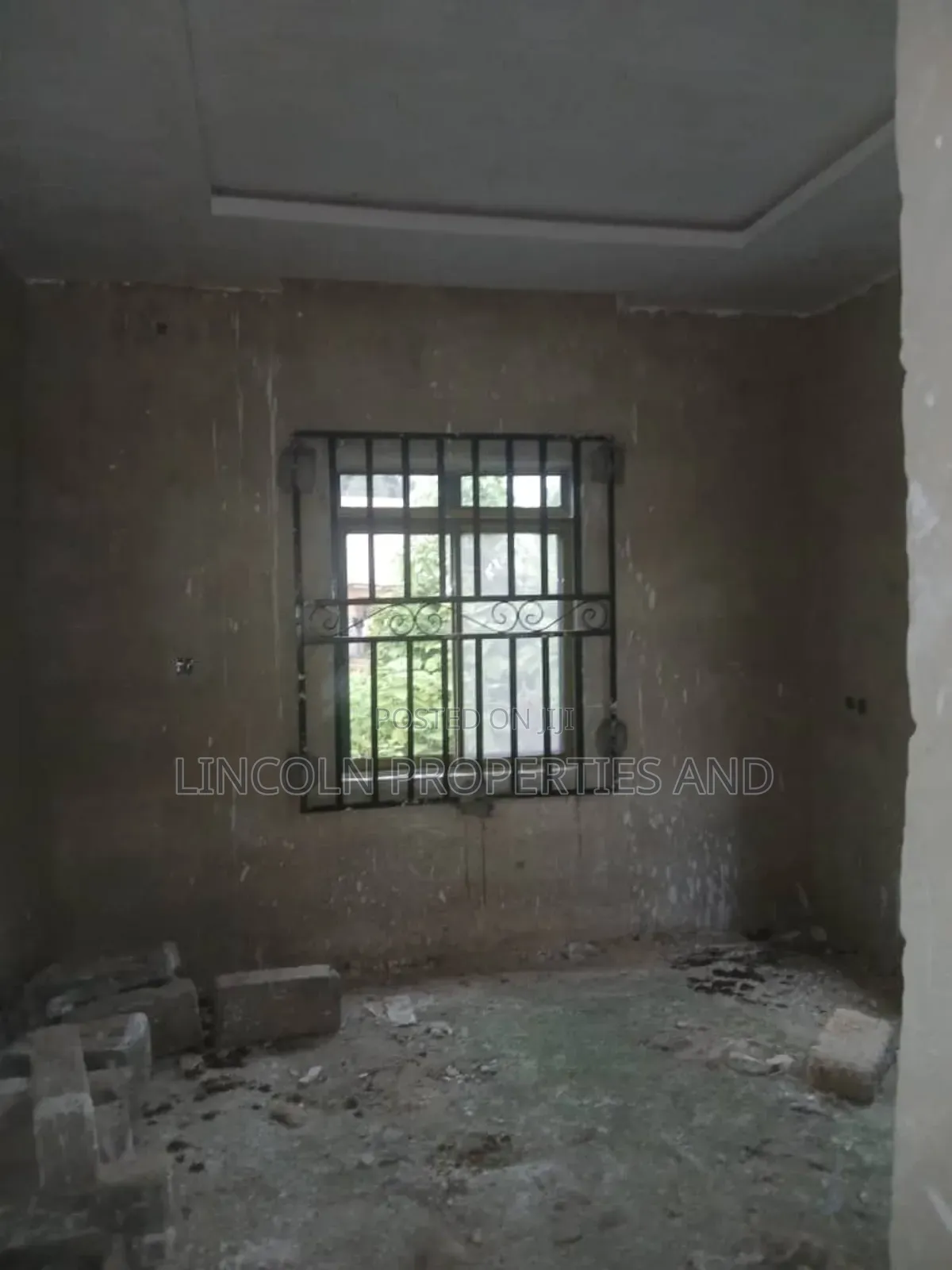 2bdrm Block of Flats in Abak Road, Uyo for sale in Uyo