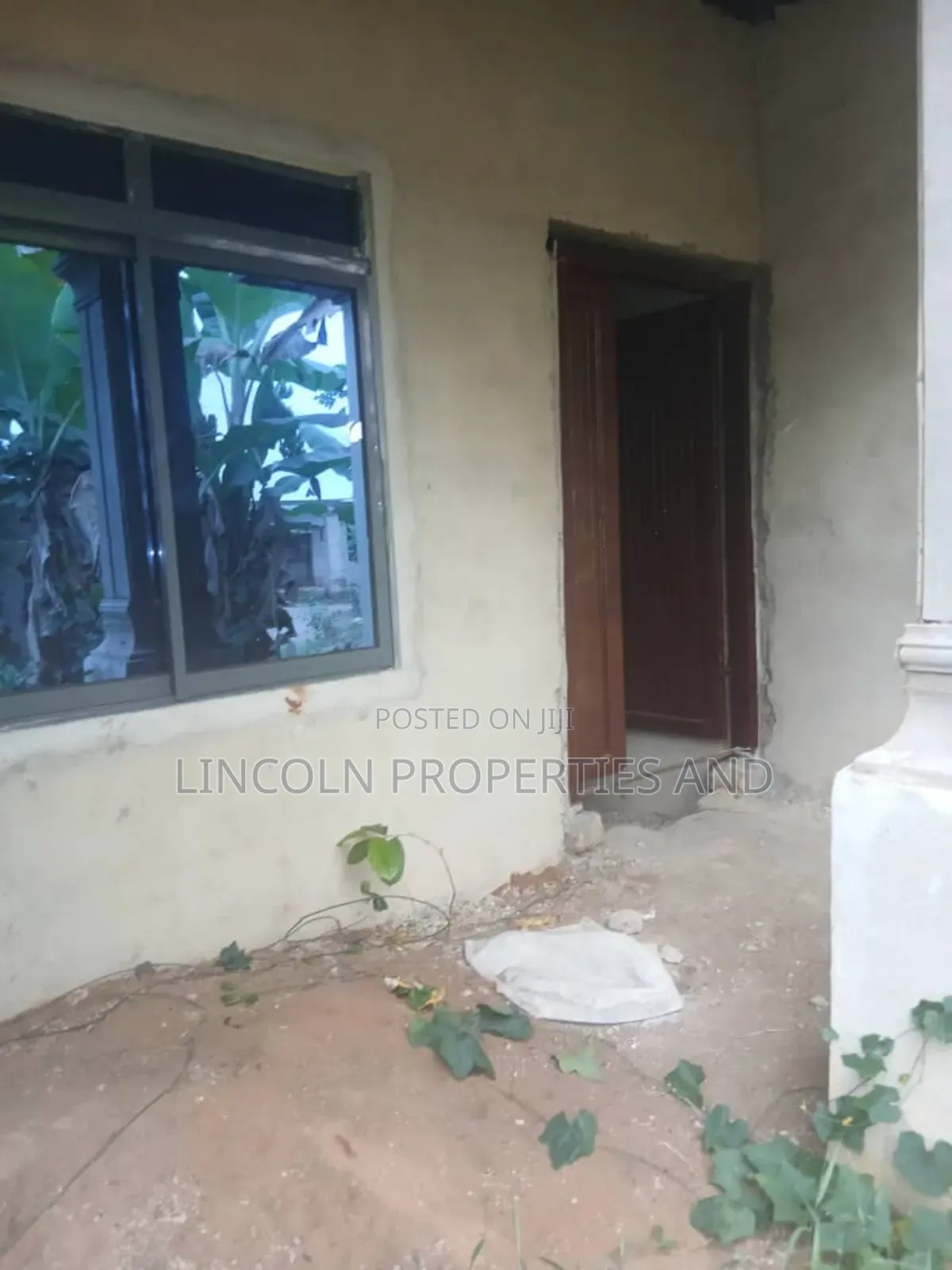 2bdrm Block of Flats in Abak Road, Uyo for sale in Uyo