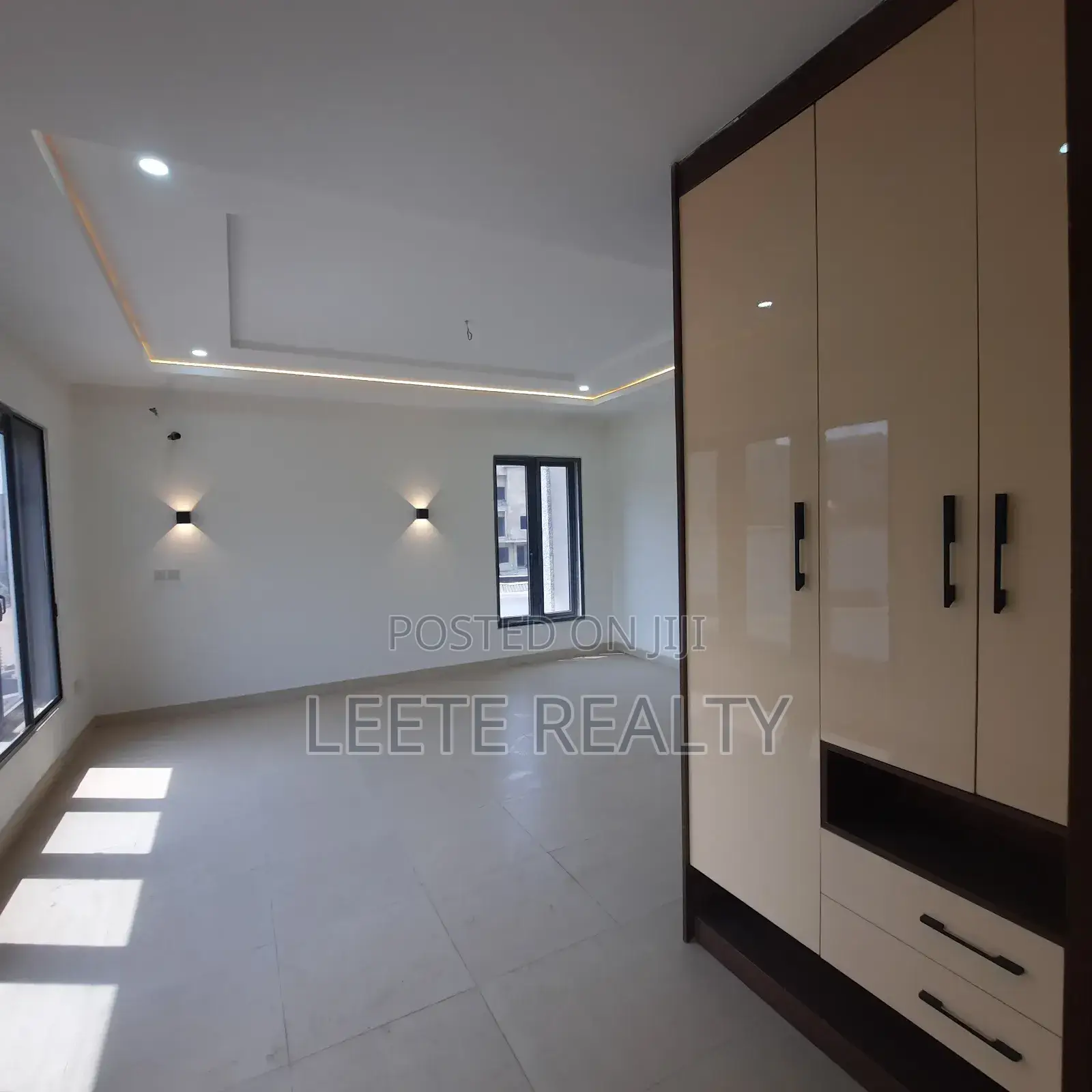 5bdrm Duplex in Wuye for sale in Wuye