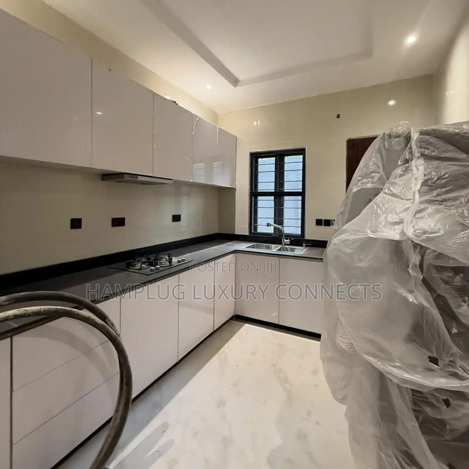 Furnished 4bdrm Townhouse/Terrace in Guzape for sale in Guzape District