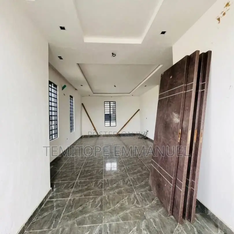 Furnished 4bdrm Duplex in Gbagada for sale in Gbagada