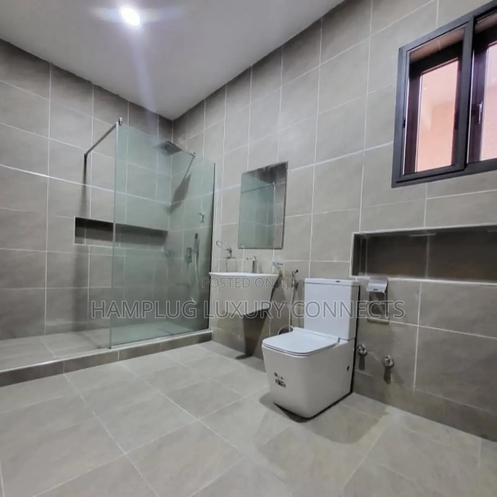 Furnished 6bdrm Duplex in Legislative Quarters for sale in Apo District