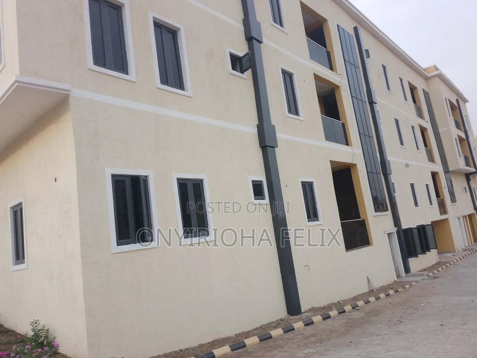 2bdrm Block of Flats in Gwarinpa Main for rent in Gwarinpa