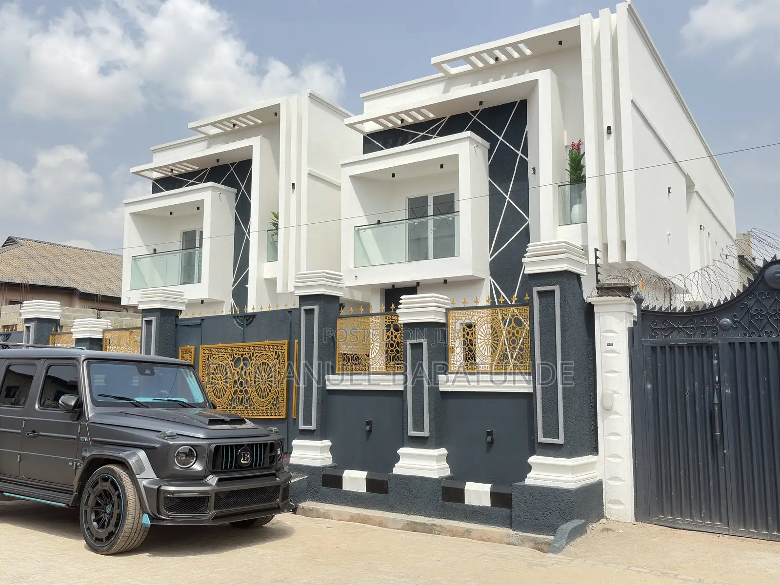 Furnished 7bdrm Duplex in Amazing Grace Estate, Ifako-Ijaiye for sale in Ifako-Ijaiye