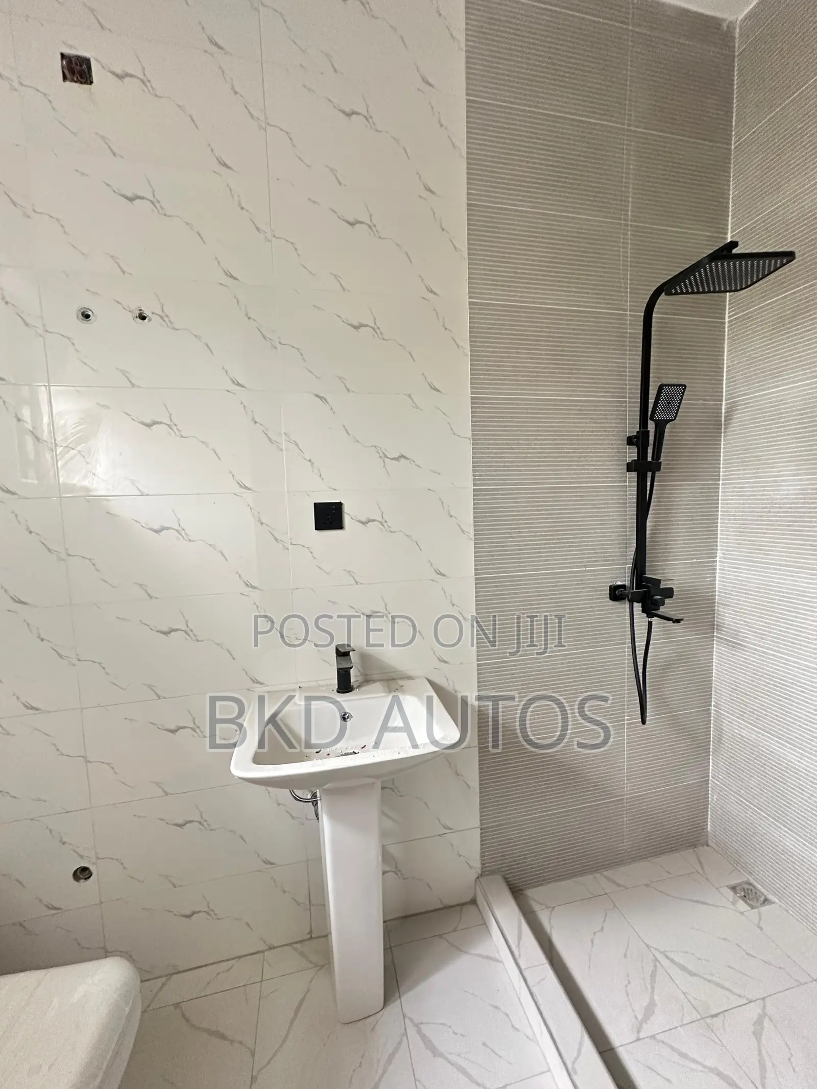 2bdrm Apartment in Abraham Adesanya for sale in Abraham Adesanya
