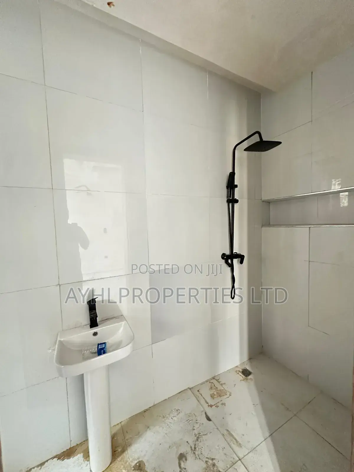 Luxury 4 Bedroom Duplex in Lekki Expressway