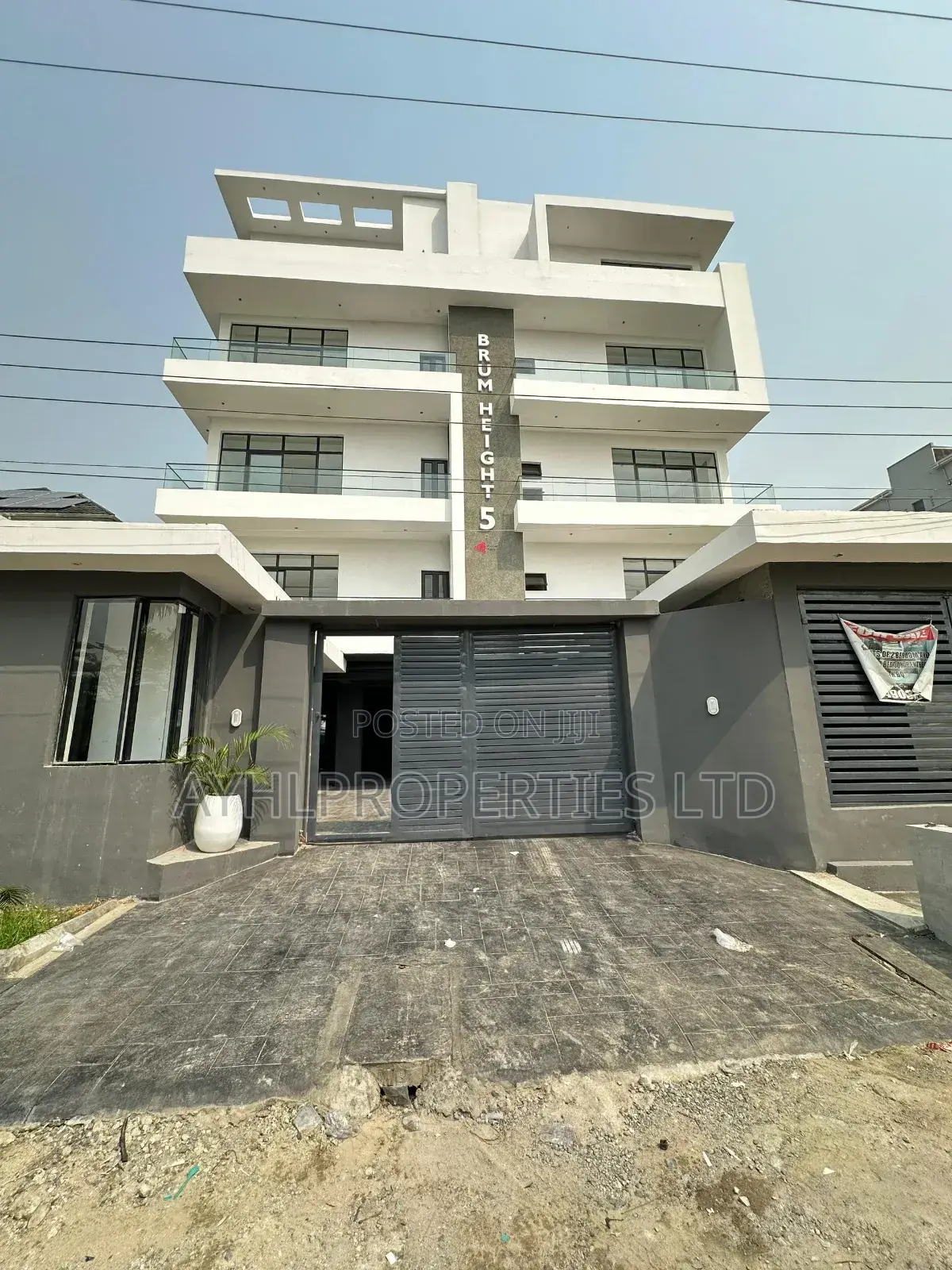 3bdrm Apartment in Ikate Lekki for sale in Ikate