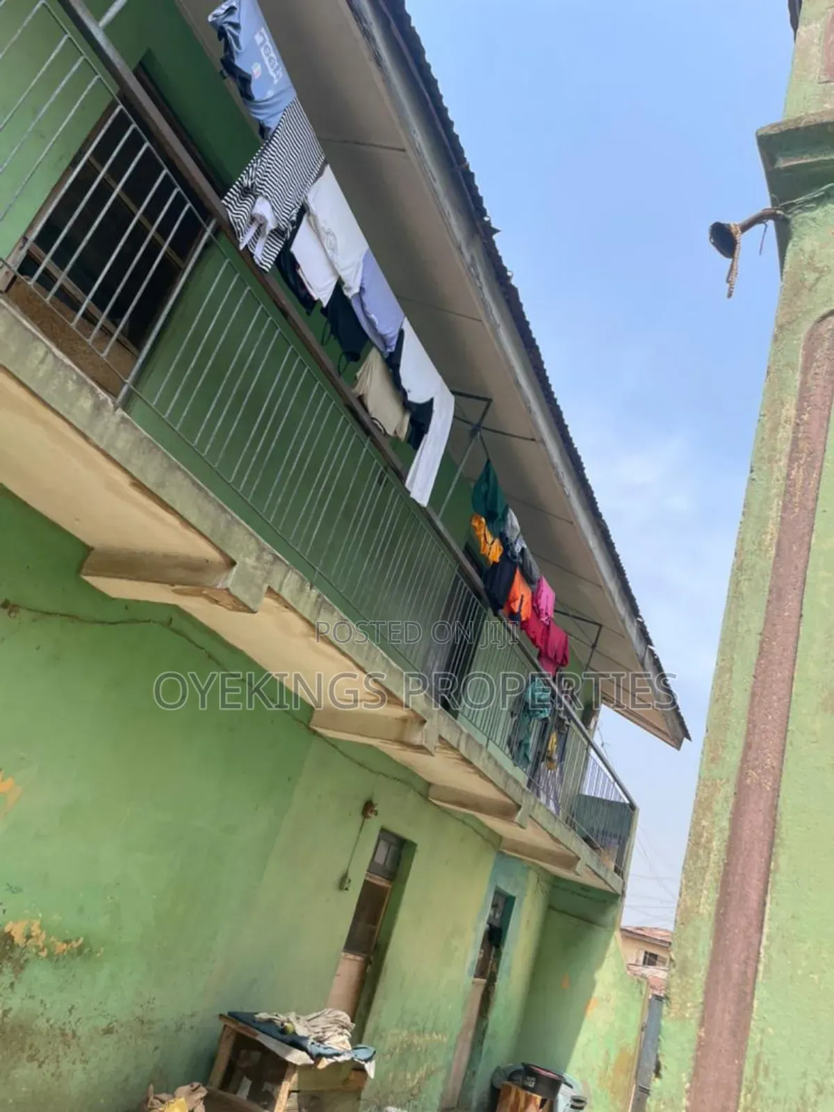 20bdrm Block of Flats in Victory Rd, Akala Express for sale in Akala Express