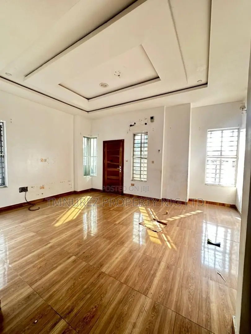 4bdrm Duplex in Chevron, Lekki for rent in Lekki