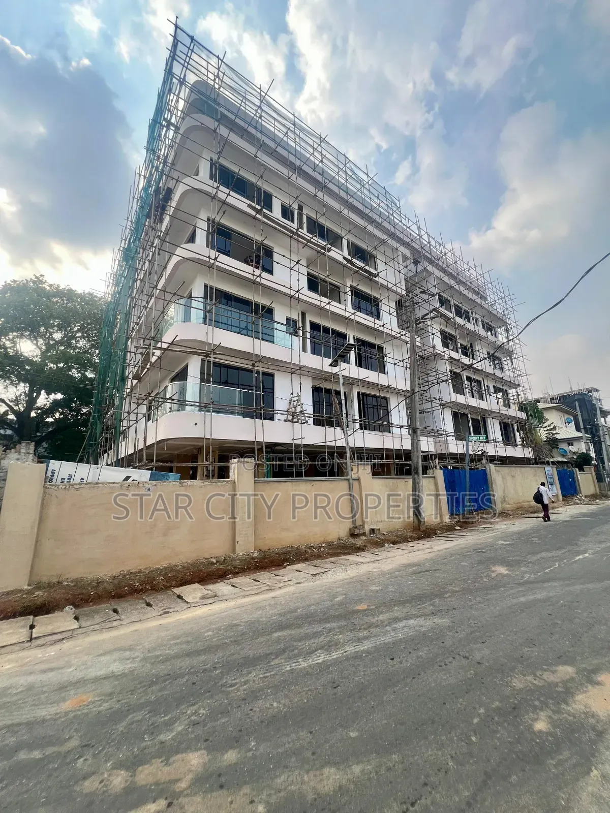 4bdrm Penthouse in Ikeja Lagos for sale in Ikeja