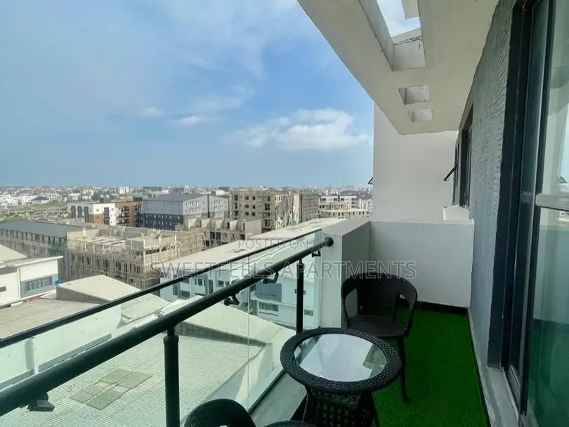 Luxury and Spacious 2 Bedroom Apartment With Pool and Elevators in Lekki Phase 1